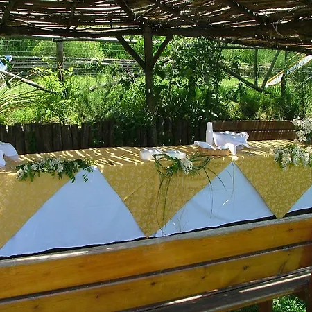 Agriturismo La Ginestra *